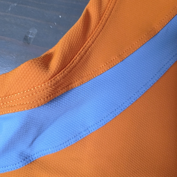 Nike Sphere Dry Athletic Tank Top Orange Blue Women’s Medium Workout Running Gym - Picture 4 of 10
